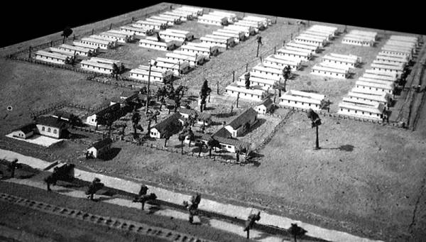 Foto:  Giornata de I Parchi Letterari nel Campo di Concentramento di Ferramonti di Tarsia